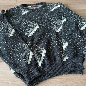 Vintage 1980’s Geometric Wool Blend Black White Crewneck Sweater